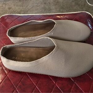 Danskin Daffy Slip On Mules Clogs In Tan Size 10